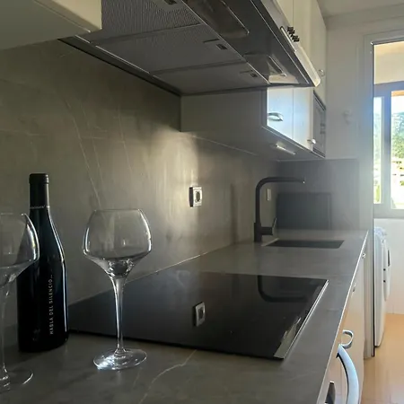 Golden Mile Sea View Apartment Marbella