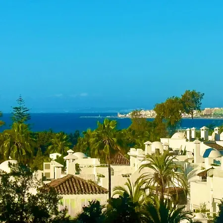 Golden Mile Sea View Apartment